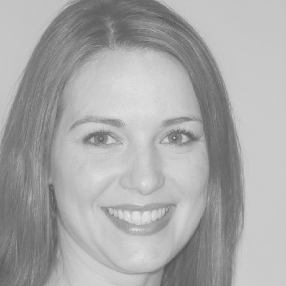Carla Mendoza, especialista en inversiones